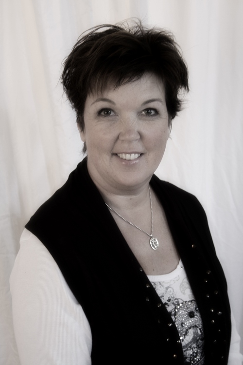 Staff at Sisters, OR dental office of dentist Thomas Rheuben, DMD & Maureen Porter, DDS